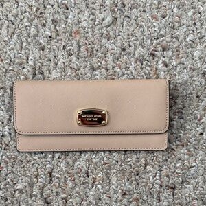 Michael Kors Tan Jet Set Travel Flat Leather Wallet